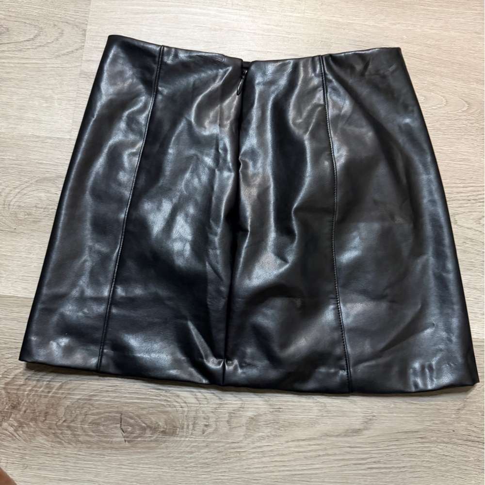 Abercrombie & Fitch Black Mini Skirt
